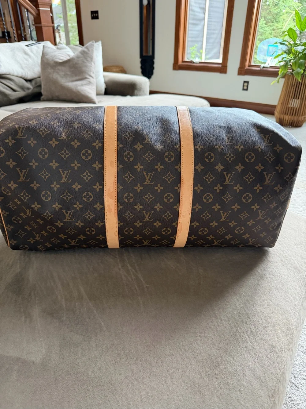 Louis Vuitton Monogram Keepall 60 Duffle Bandouliere Bag 55  🤎